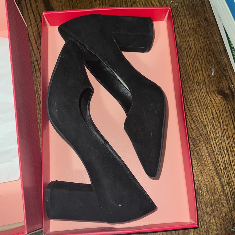 Adorable kelly and Katie heels